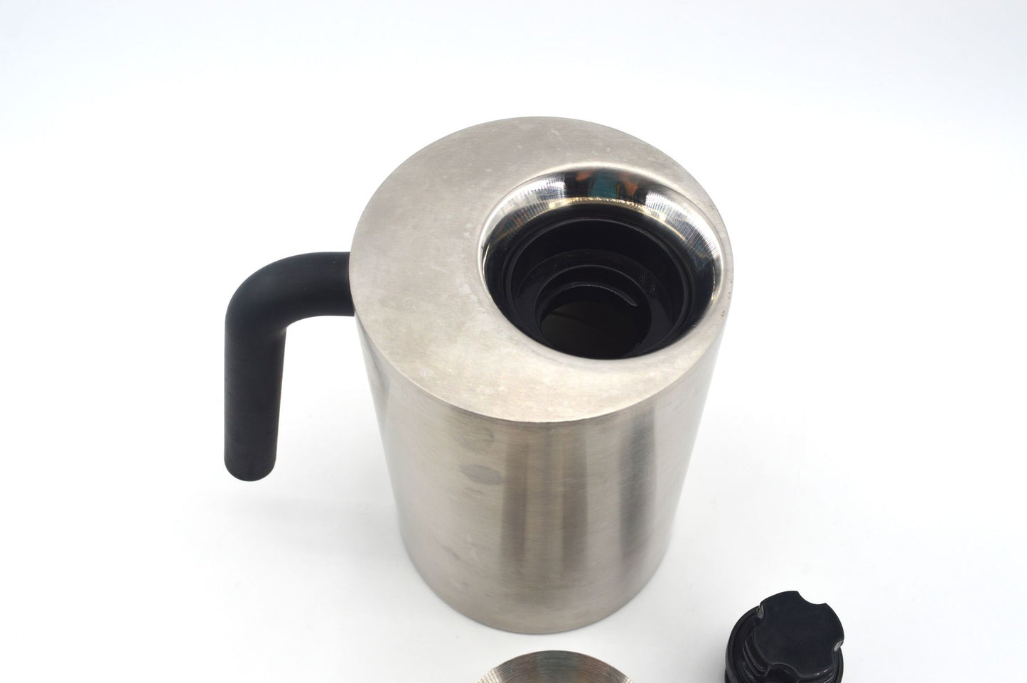 Mid-Century Ole Palsby Eva Solo Danmark Isolierkanne by Tools dänisches MCM Design Kanne 1990s Claus Jensen und Henrik Holbæk Design