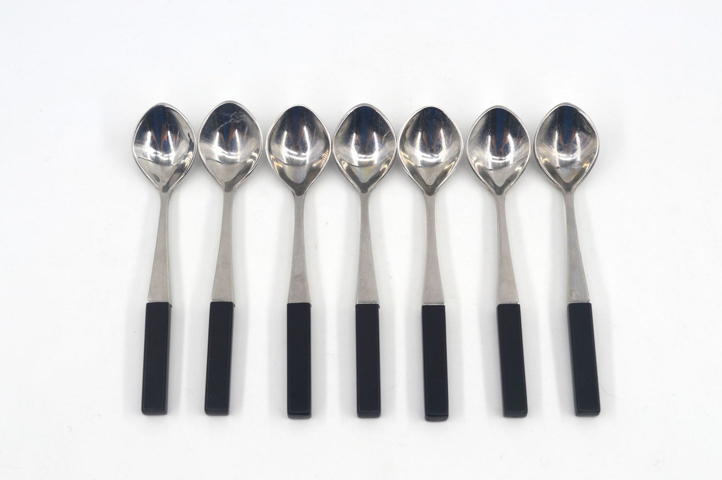 Mid-Century Lundtofte Opus Design Tias Eckhoff (1926–2016) Designbesteck 31 Teile dänisches Vintage Besteck 1980s Danish Modern Design Dansk Knivfabrik Lundtofte