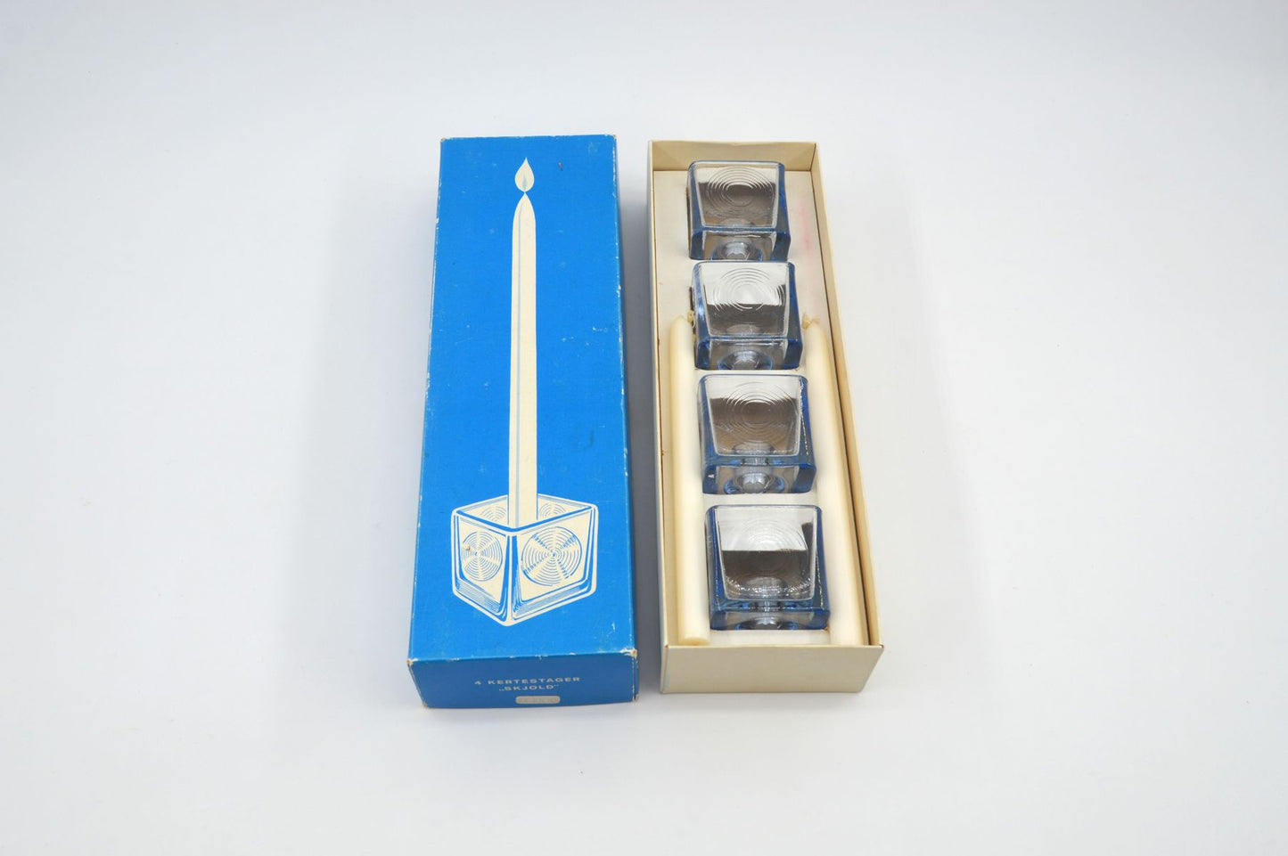 Mid-Century 1960s Holmegaard Danmark Skjold Kerzenhalter originalverpackt Per Lütken (1916-1998) Design 1960s – Danish Modern Designklassiker