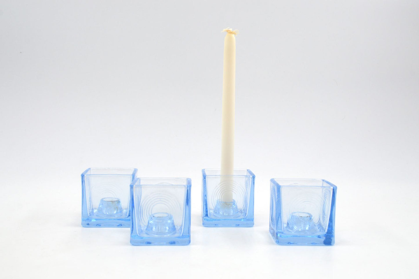 Mid-Century 1960s Holmegaard Danmark Skjold Kerzenhalter originalverpackt Per Lütken (1916-1998) Design 1960s – Danish Modern Designklassiker