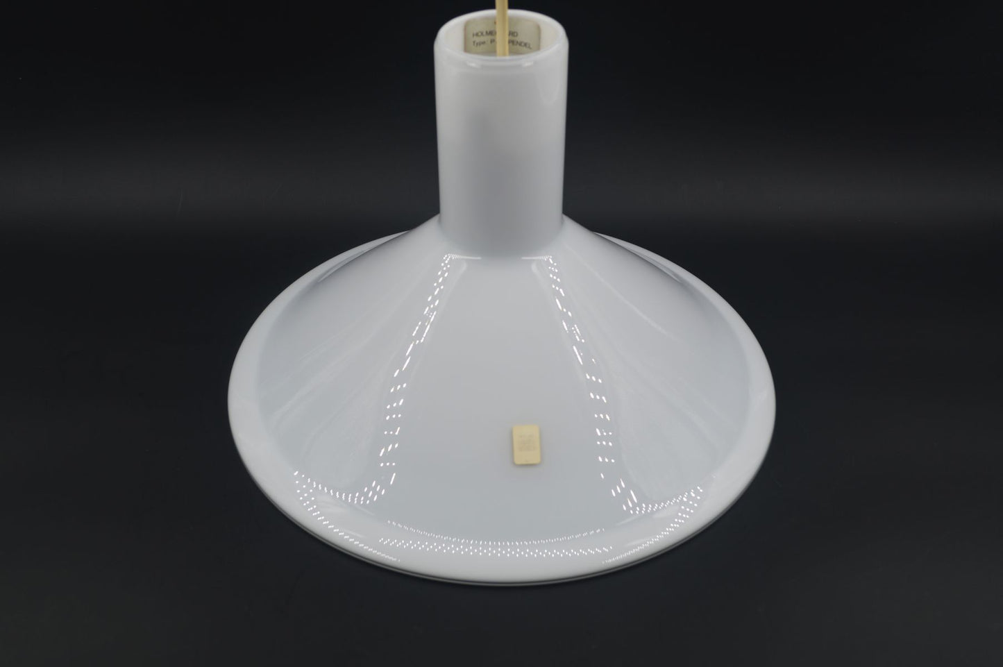 Mid-Century Modern P&T Pendellampe Michael Bang für Holmegaard Dänemark Designlampe 1970s Design Opalglas Hängelampe – dänischer Designklassiker