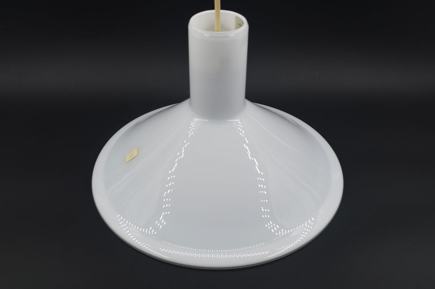 Mid-Century Modern P&T Pendellampe Michael Bang für Holmegaard Dänemark Designlampe 1970s Design Opalglas Hängelampe – dänischer Designklassiker