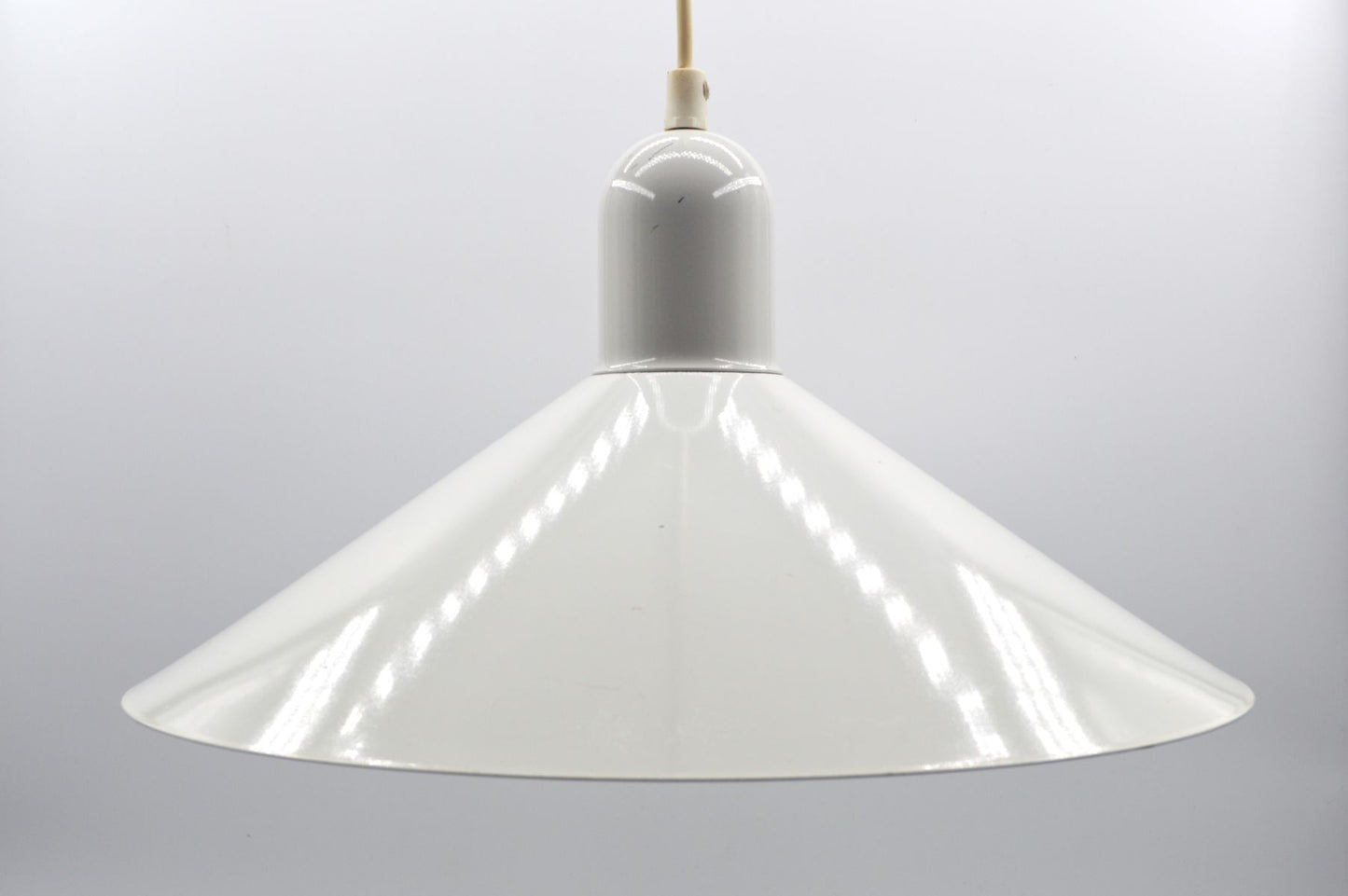 Mid-Century Lyskaer Belysning Danmark 41.781 Hängelampe Bent Nordsted Danish Modern Design 1970s dänische modern Designlampe minimalistisches dänisches Design