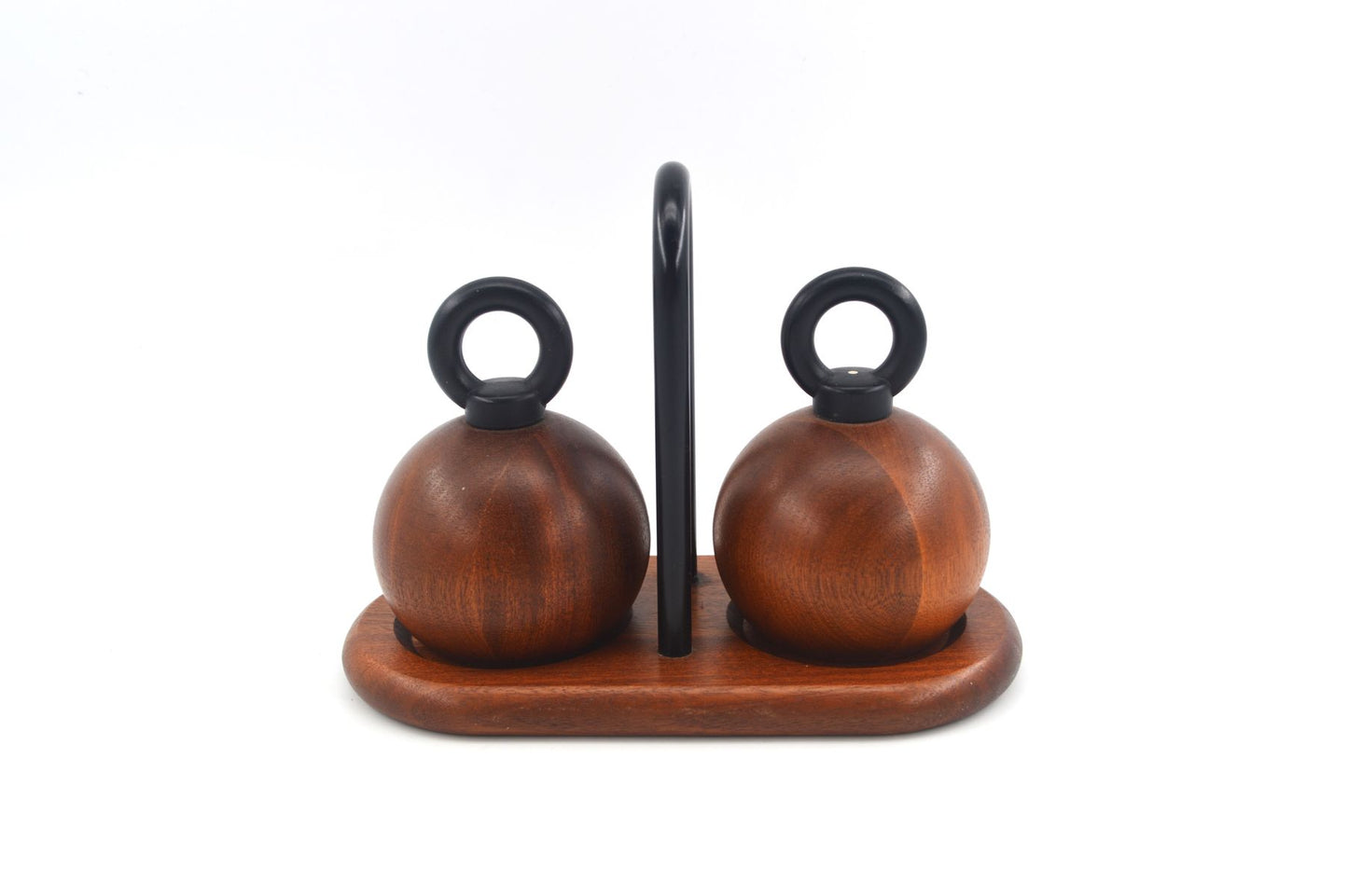 MCM Bodum Denmark kugelförmige Teakholz Salz und Pfeffer Mühlen 1980s Richard Nissen Danish Modern Designklassiker - dänisches Vintage Design