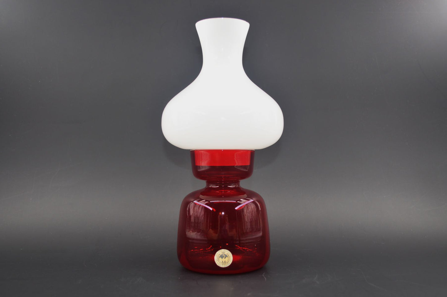 Mid-Century Modern Holmegaard Kastrup Hygge Lampe Jacob E. Bang für Holmegaard Dänemark Designlampe 1960s Design – dänischer Designklassiker