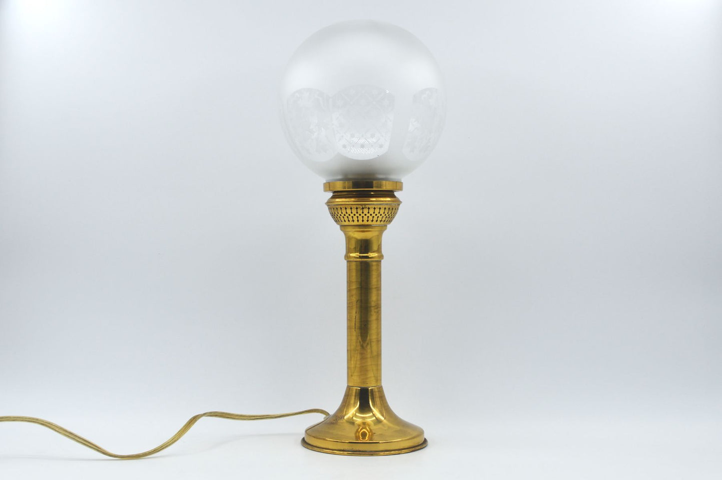 Mid-Century Modern dänische Design Tischlampe mit Glasschirm 1960s maritime handgearbeitete dänische Vintage Lampe Danish Modern Designklassiker