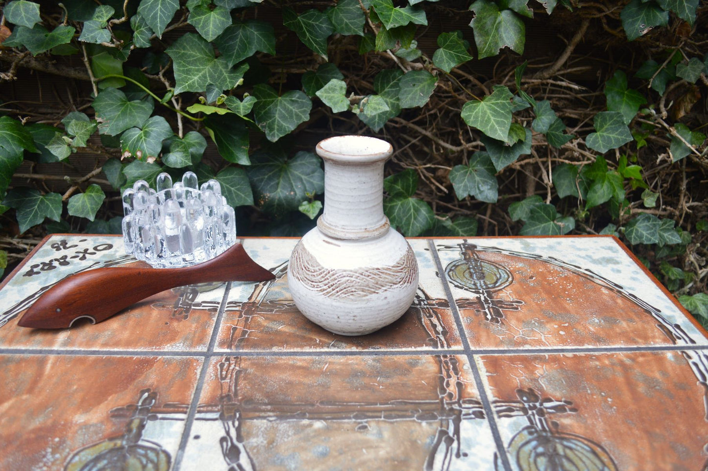 Mid-Century Axella Stentøj Danmark Fat-Lava Vase 1970s Aksel Larsen Design dänische brutalistische Kunstkeramik
