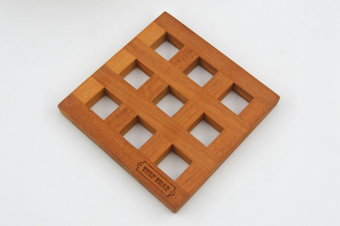 Seltene Mid-Century Trip Trap Danmark Teakholz Untersetzer Set mit 6 Untersetzern 1970s Danish Modern Design – zeitgenössisches dänisches Vintage Design