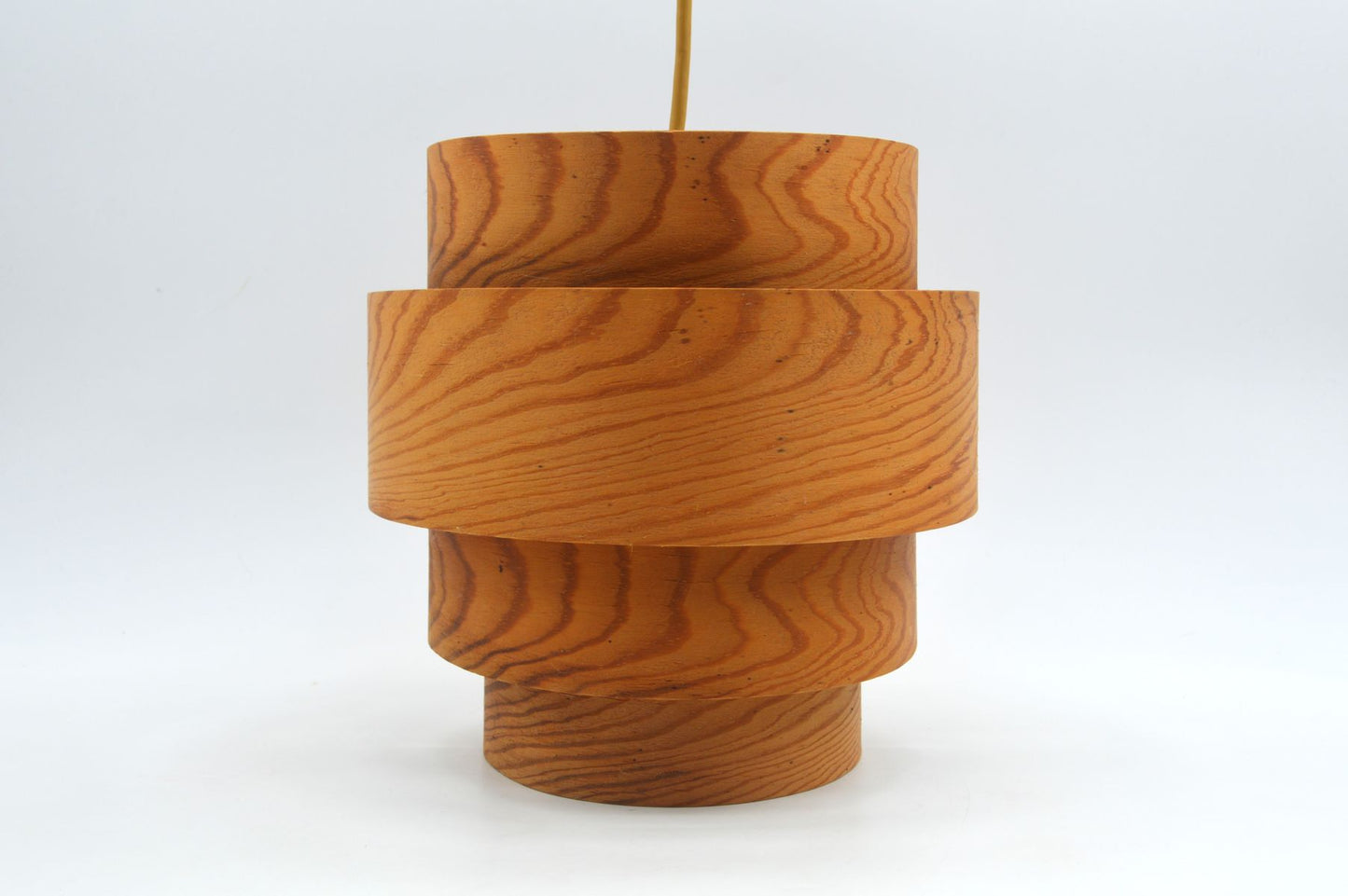 Original Hans Agne Jakobsson Markaryd Design Hängelampe 1960s Schwedischer Design Designklassiker aus Kiefernholz – skandinavisches MCM Design