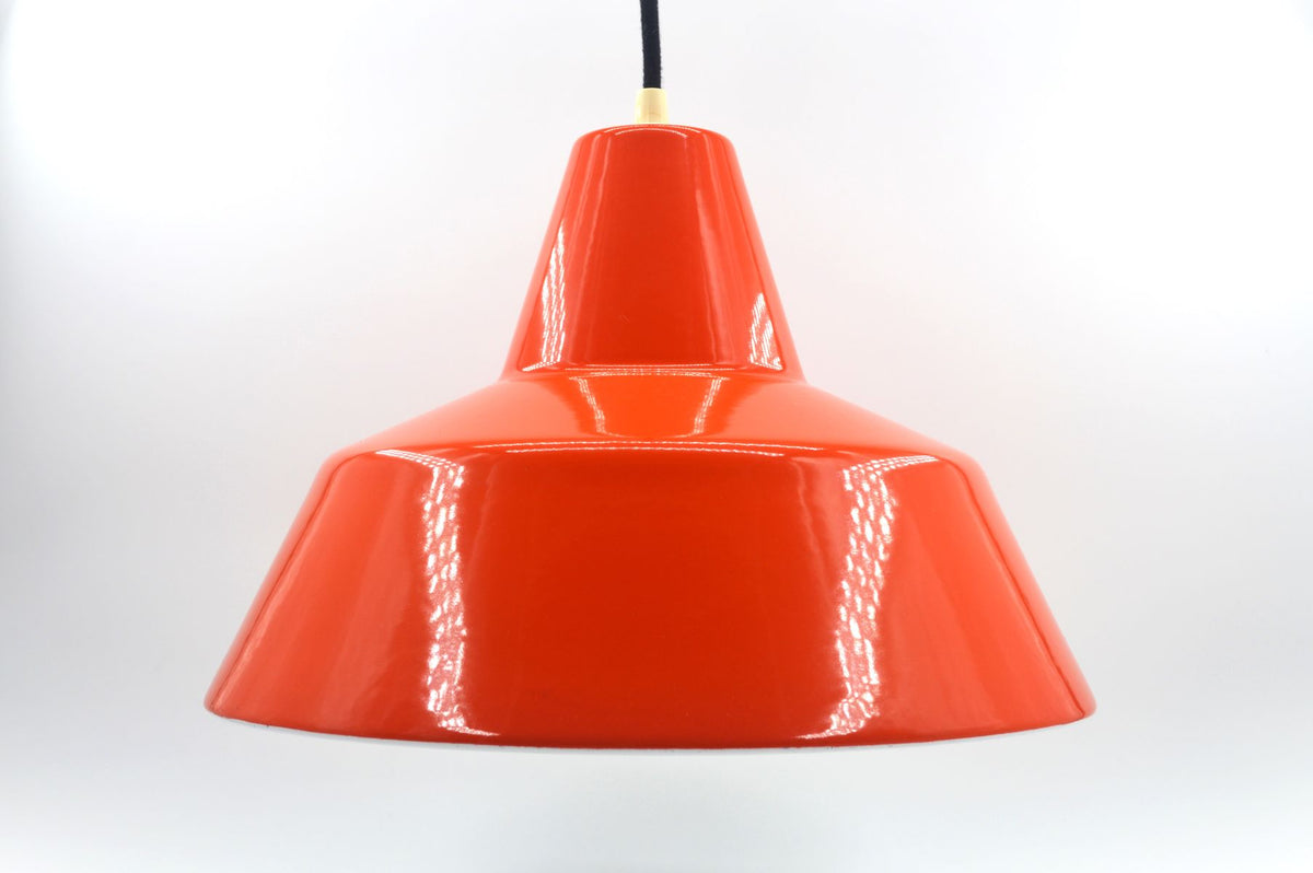 Louis Poulsen 19540 Axel Wedel Madsen Design dänische Mid-Century Industrie Design Pendellampe – 1960s Rot emaillierte Vintage Design Werkstattlampe