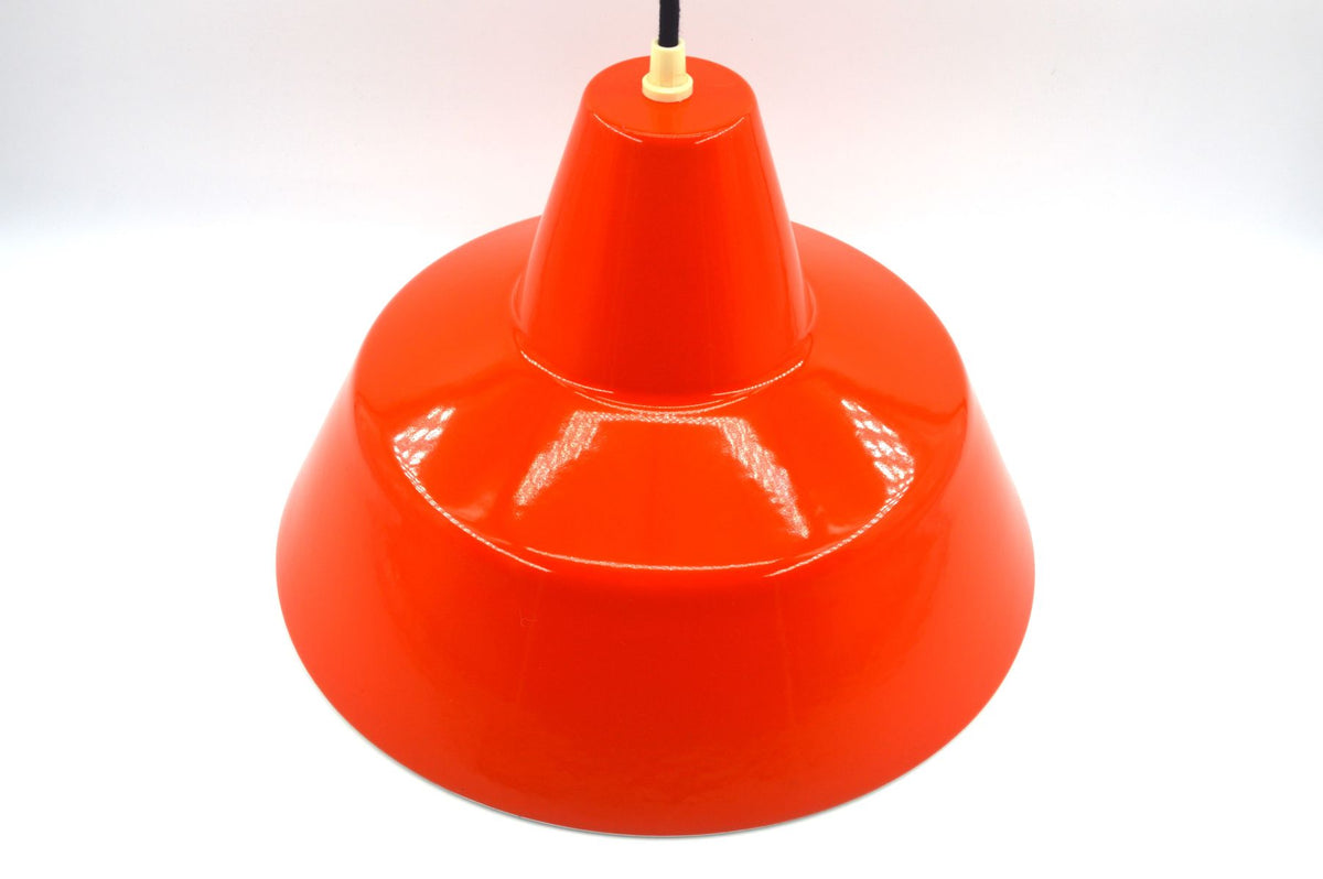 Louis Poulsen 19540 Axel Wedel Madsen Design dänische Mid-Century Industrie Design Pendellampe – 1960s Rot emaillierte Vintage Design Werkstattlampe