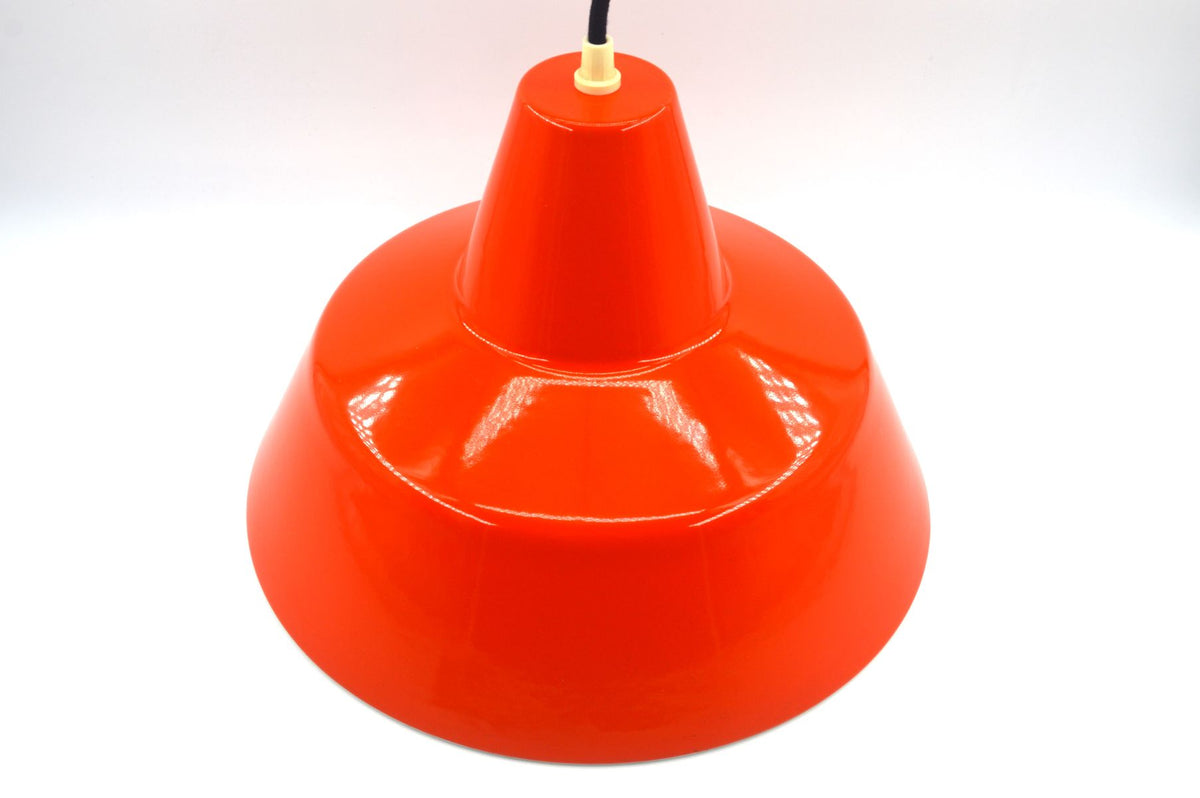 Louis Poulsen 19540 Axel Wedel Madsen Design dänische Mid-Century Industrie Design Pendellampe – 1960s Rot emaillierte Vintage Design Werkstattlampe
