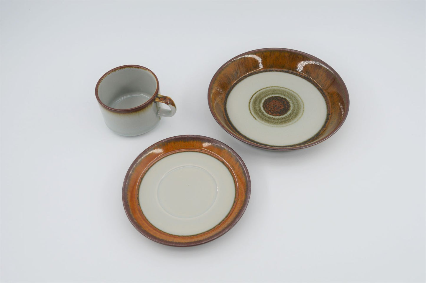 Mid-Century Modern Desiree Stentøj Danmark Diskos Design Geschirr Tasse, Unterteller, Teller 1960s Danish Modern Designklassiker