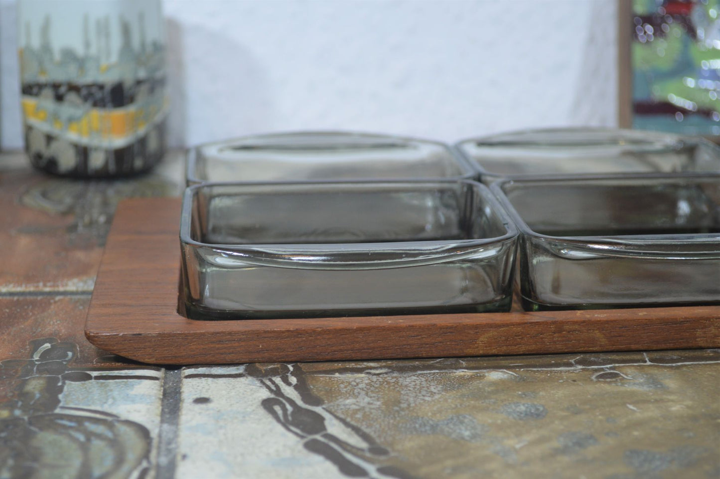 Mid-Century Teakholz Tablett mit Rauchglas Anbietschalen 1960s Danish Design