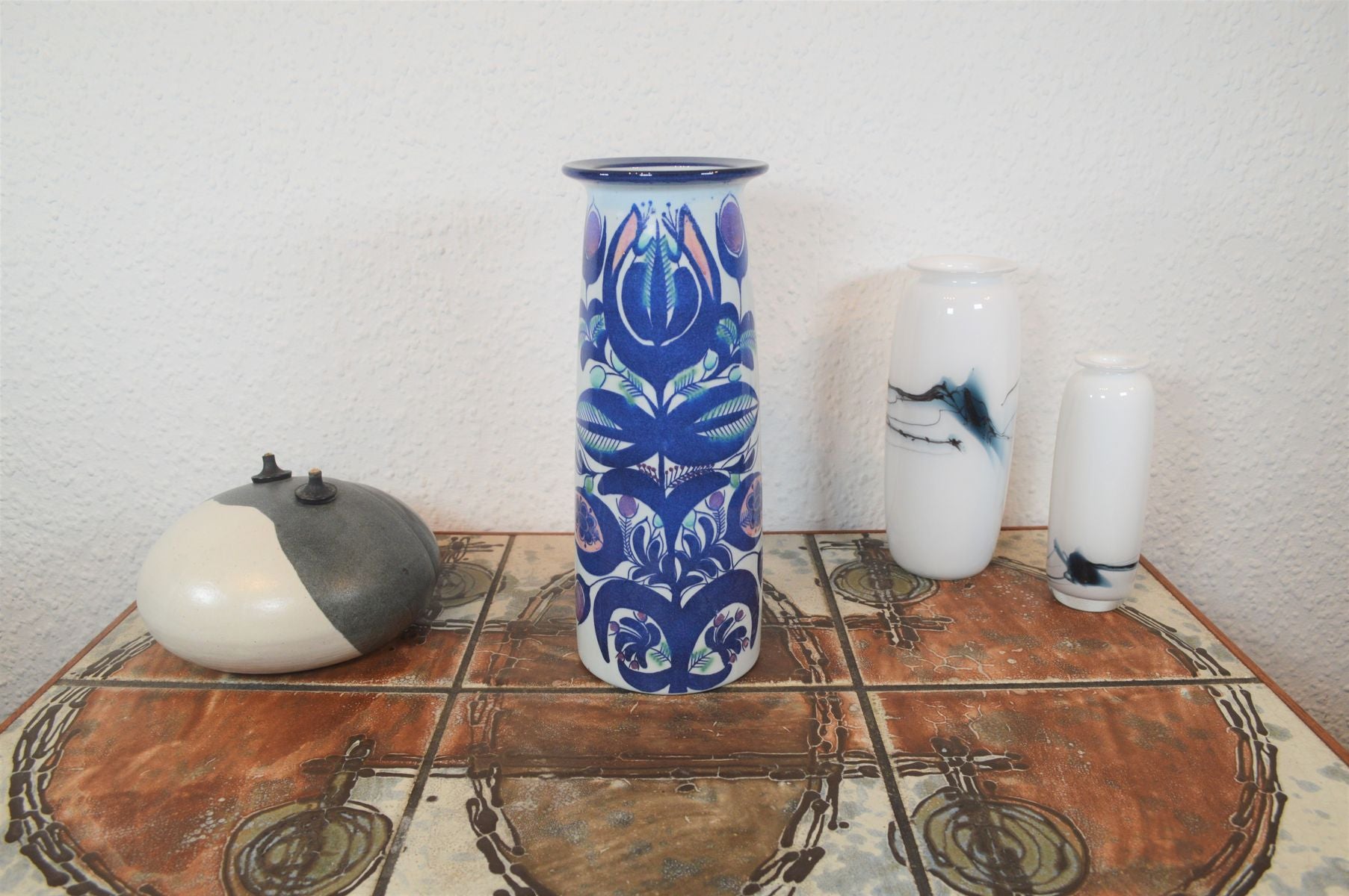 inerti Yoghurt Teenager Royal Copenhagen Berte Jessen Fajance Vase 207/2967 1960'ernes dansk d –  Nordicarts
