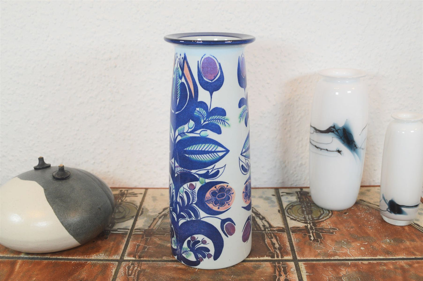inerti Yoghurt Teenager Royal Copenhagen Berte Jessen Fajance Vase 207/2967 1960'ernes dansk d –  Nordicarts